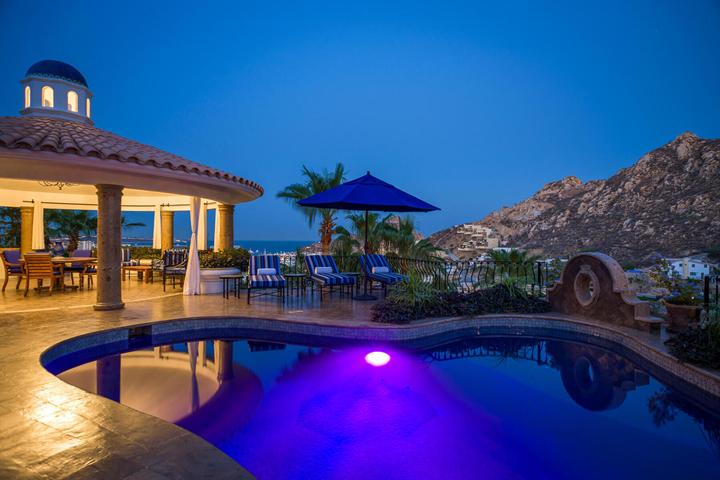 Pool and gazebo at twilight at Casa Connie