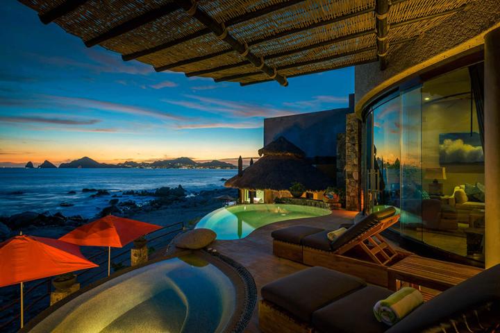 Terrace and Jacuzzi at dusk looking toward Land's End from Casa del Arco